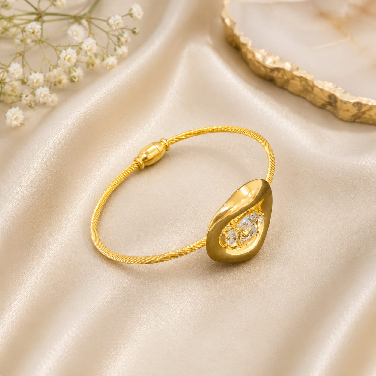 Product Name: Golden Crystal Statement Bracelet