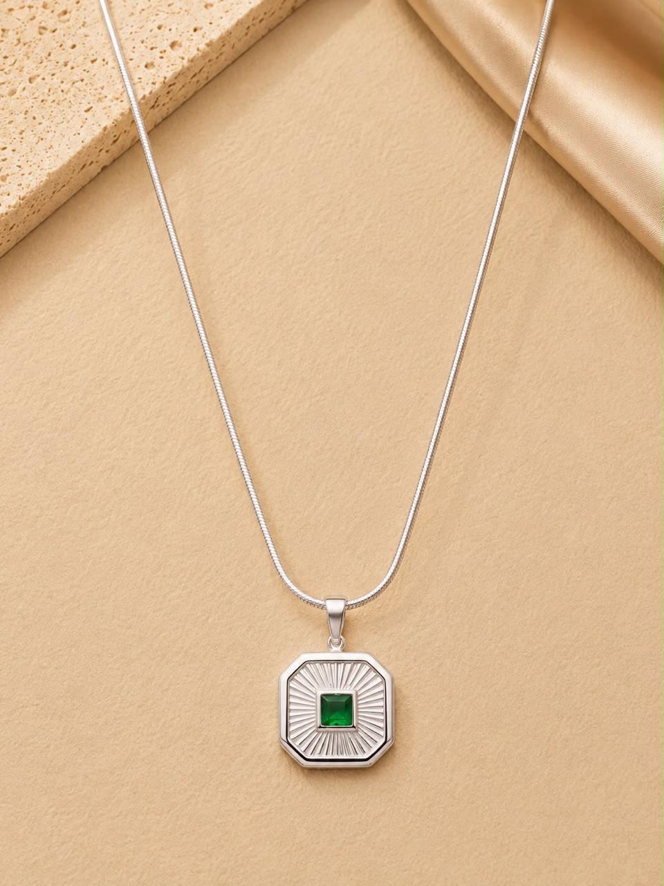 Product Details – Green Stone Geometric Pendant Necklace